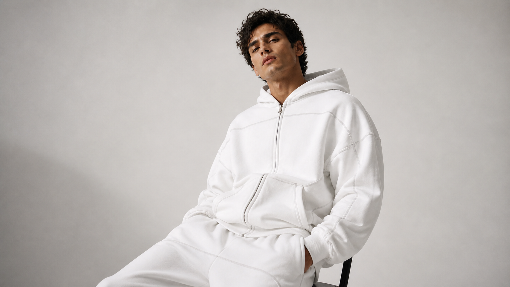 How To Style Oversized Streetwear in 2026: Modern Minimal Looks for Effortless Cool